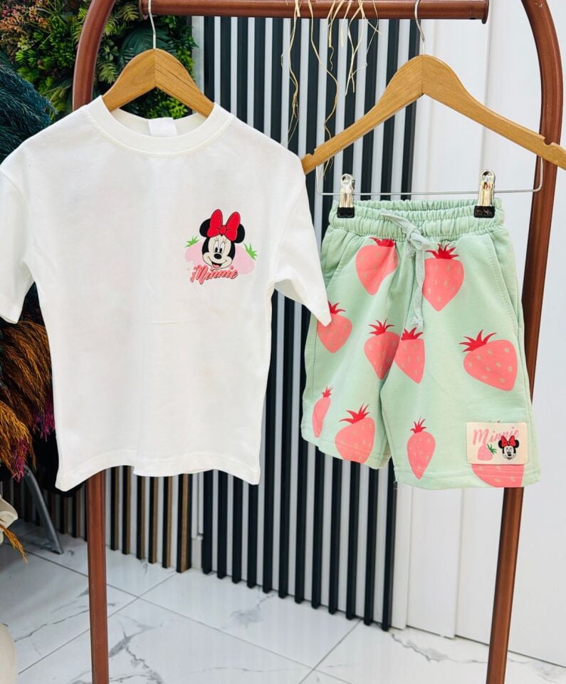 Minnie Mouse ve Çilek Desenli Kız Çocuk Şortlu Takım